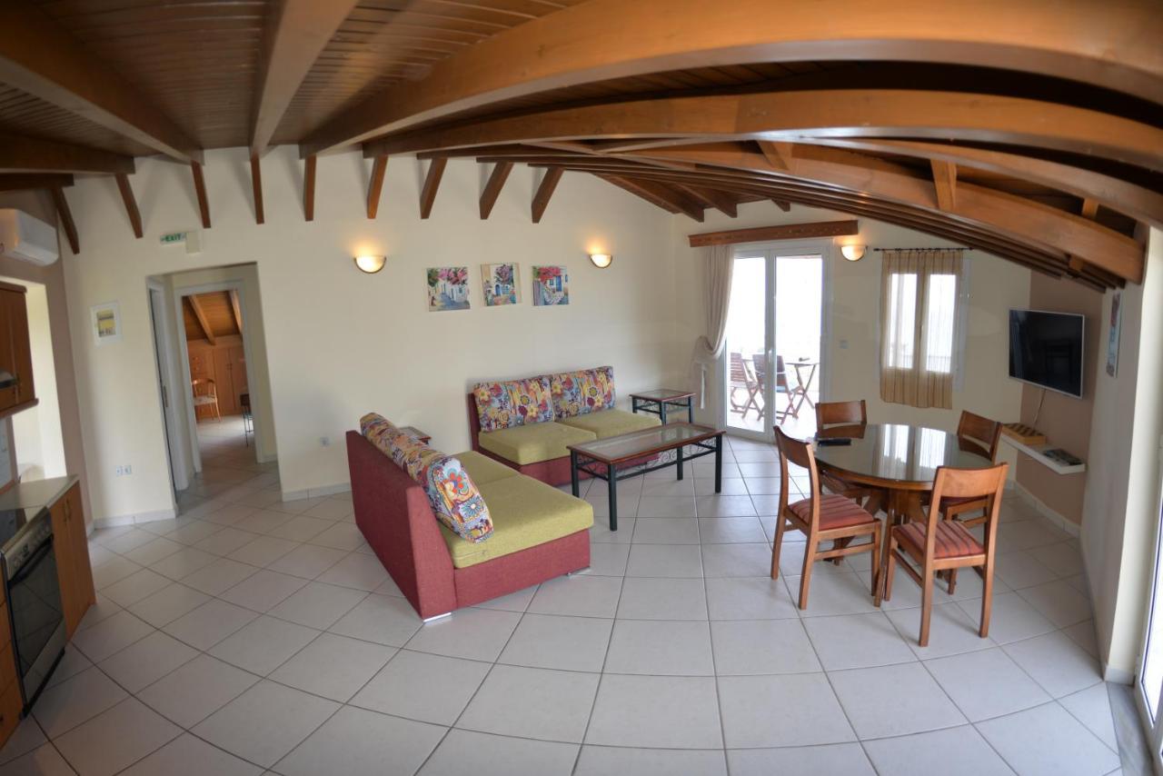 Villa Alex Ríza Екстериор снимка