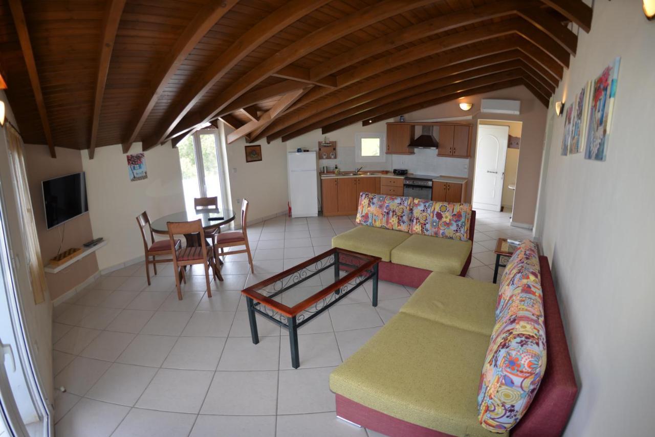 Villa Alex Ríza Екстериор снимка