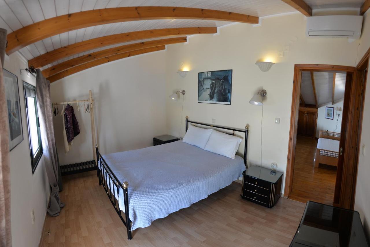 Villa Alex Ríza Екстериор снимка