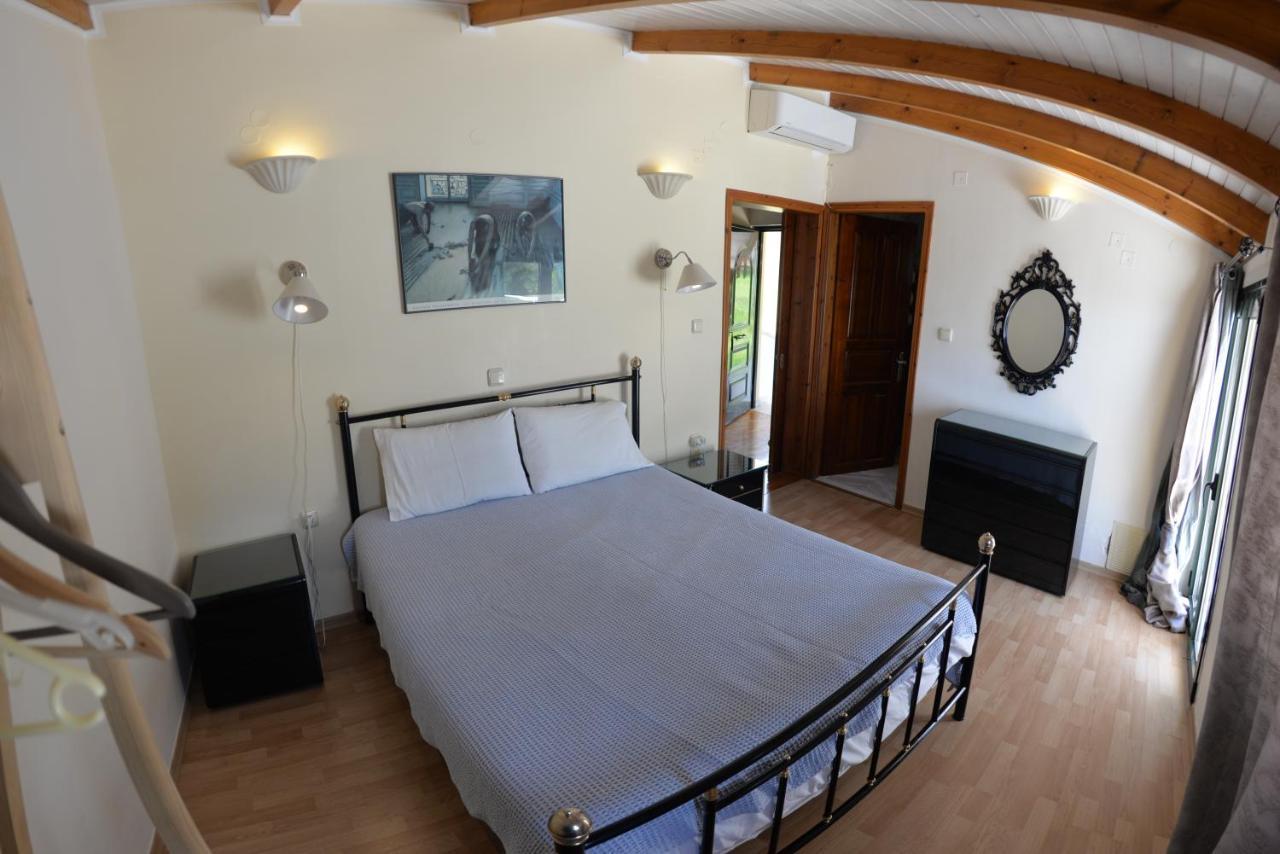 Villa Alex Ríza Екстериор снимка
